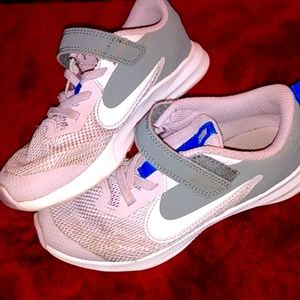 Girls Nike downshifters